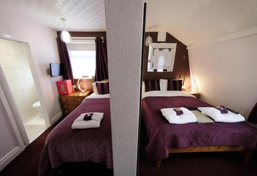 Семейный Номер, Toulson Court