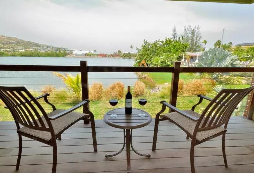 آپارتمان 1 خوابه, Royal St. Kitts