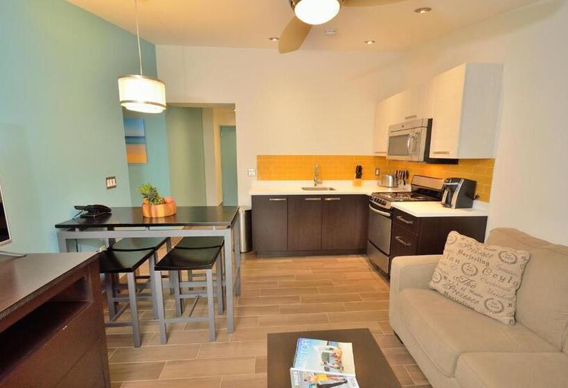 آپارتمان 2 خوابه, Royal St. Kitts