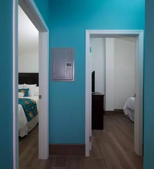 اتاق لوکس با تخت بزرگ, Royal St. Kitts