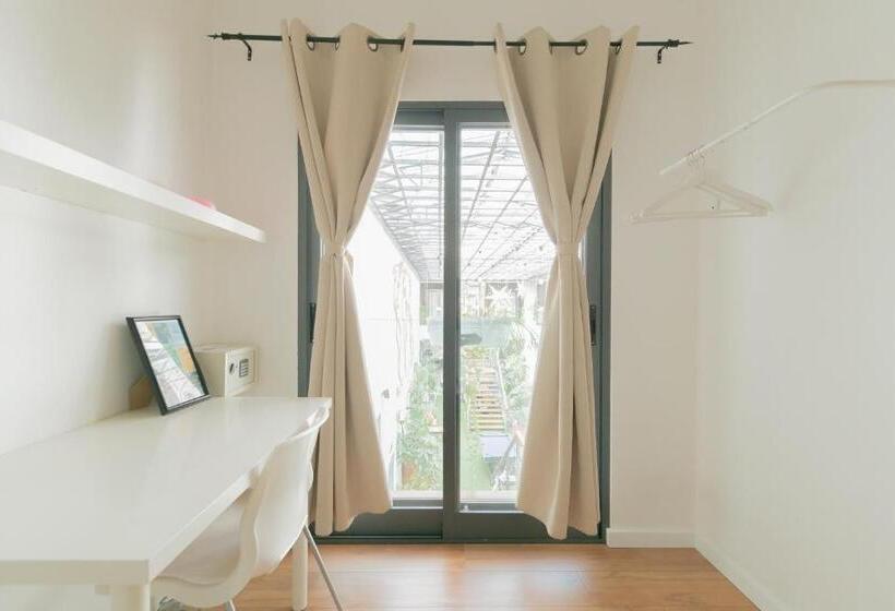 اتاق استاندارد یک تخته با سرویس بهداشتی مشترک, Lisbon Destination Hostel