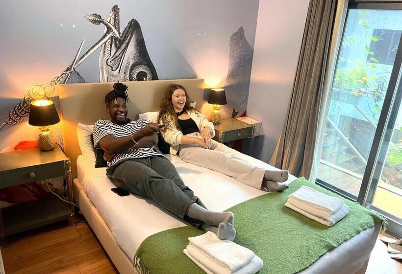 اتاق استاندارد, Lisbon Destination Hostel