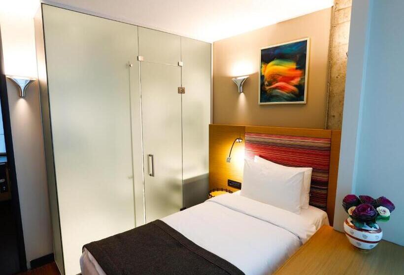 Standard Single Room, Bankerhan