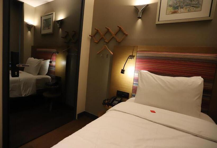 غرفة قياسية فردية, Bankerhan