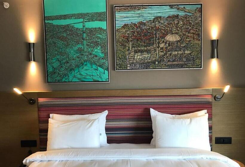 غرفة إدارية مطلة على البحر, Bankerhan