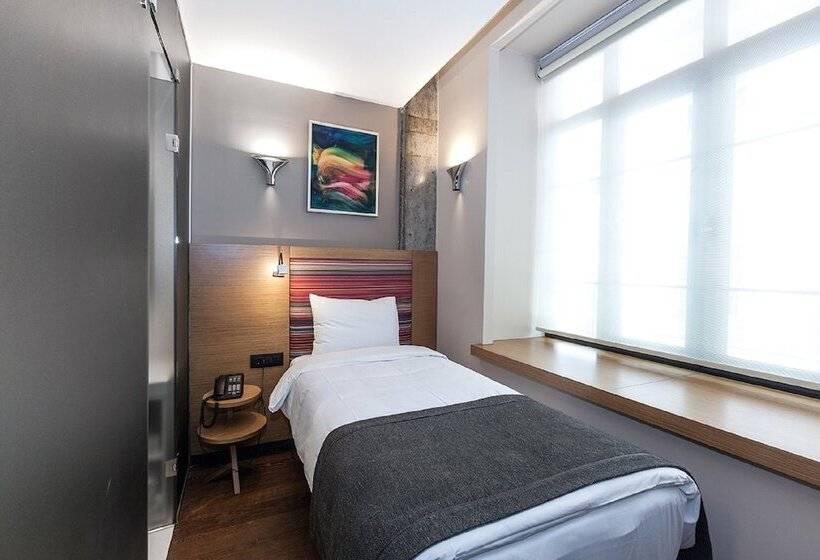 غرفة قياسية فردية, Bankerhan