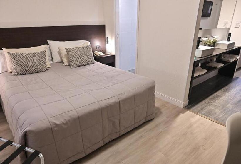 スタンダード4人部屋, Denver Mar Del Plata