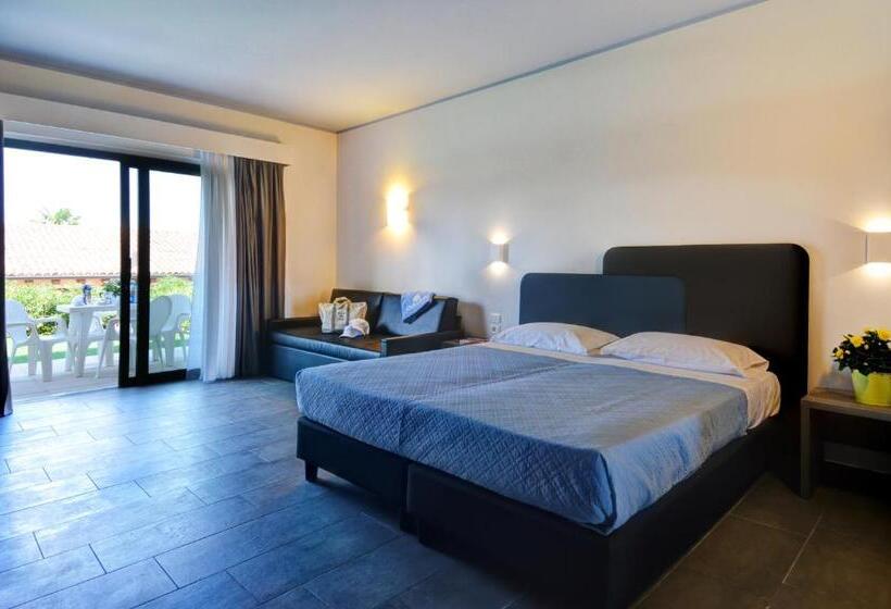 Студио Стандарт с Балконом, Club Del Sole Desenzano Lake Village