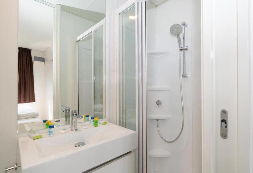 Superior room with lake view, Club Del Sole Desenzano Lake Village