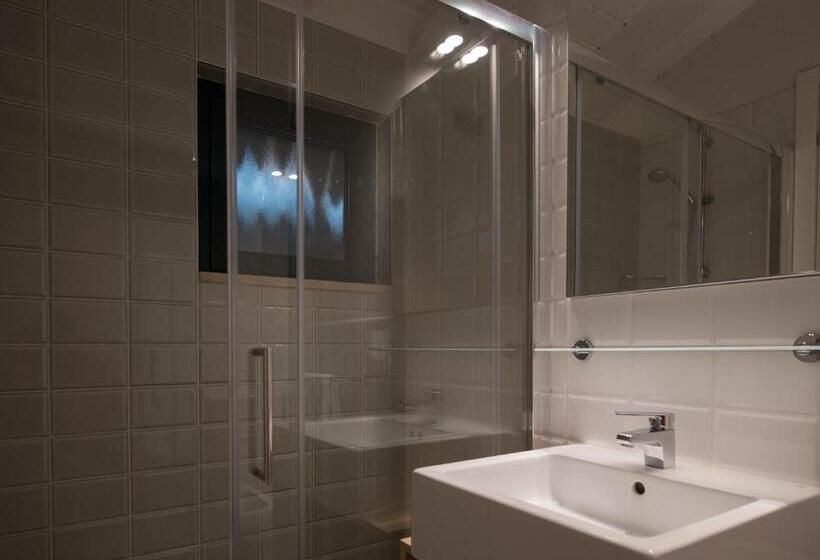 2 Bedrooms Apartment Lake View, Club Del Sole Desenzano Lake Village