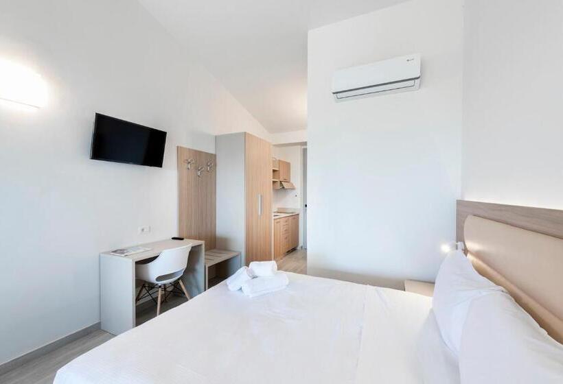 Студия Стандарт, Club Del Sole Desenzano Lake Village