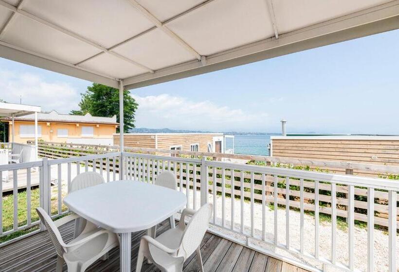 Superior room with lake view, Club Del Sole Desenzano Lake Village