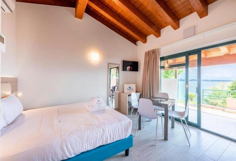 1 Bedroom Apartment Lake View, Club Del Sole Desenzano Lake Village