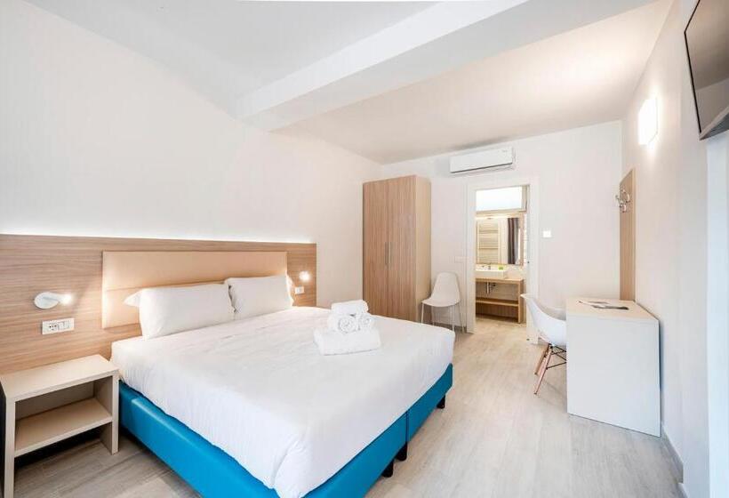 1 Bedroom Apartment Lake View, Club Del Sole Desenzano Lake Village