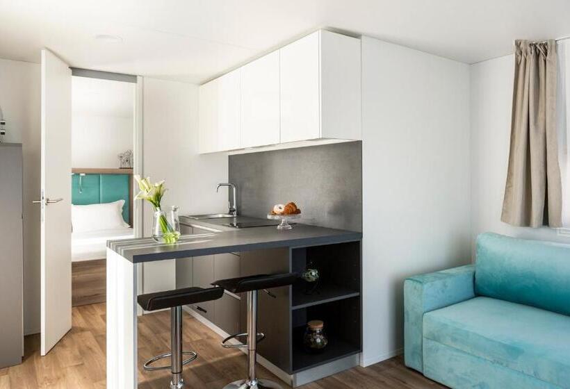 Люкс, Club Del Sole Desenzano Lake Village