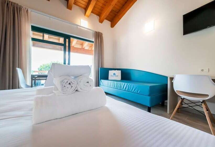 Standard studio with lake view, Club Del Sole Desenzano Lake Village