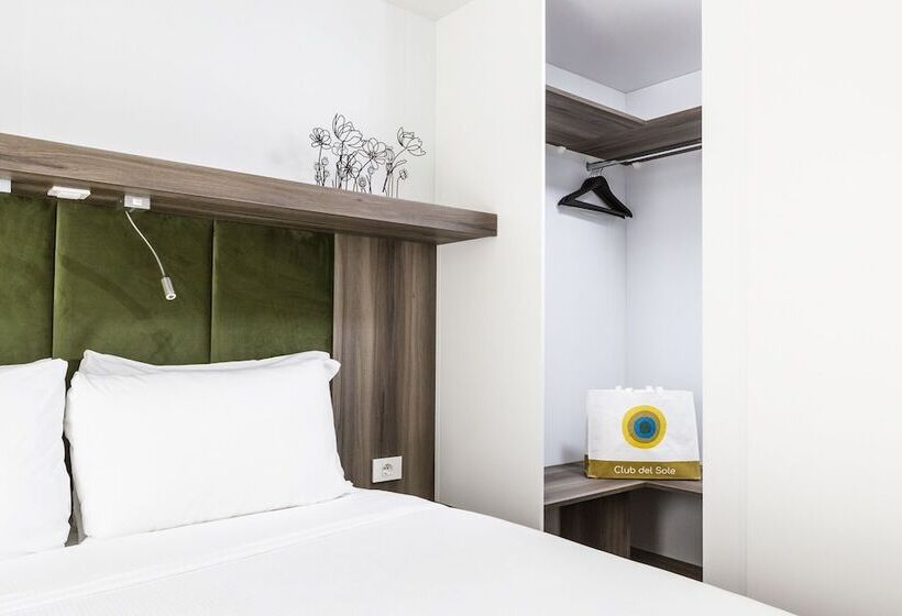 Люкс, Club Del Sole Desenzano Lake Village