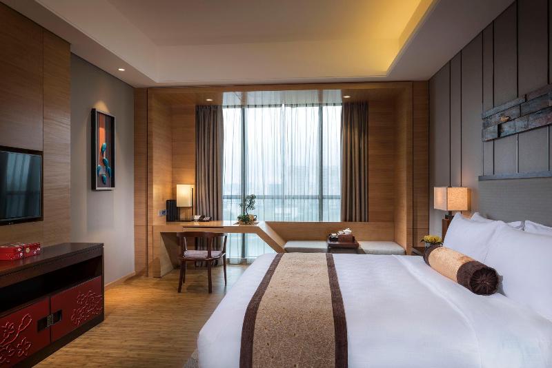 Стандартный Номер Кровать Кинг, Hualuxe Yangjiang City Center, An Ihg
