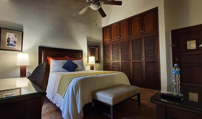 استودیو استاندارد با بالکن, Humuya Inn