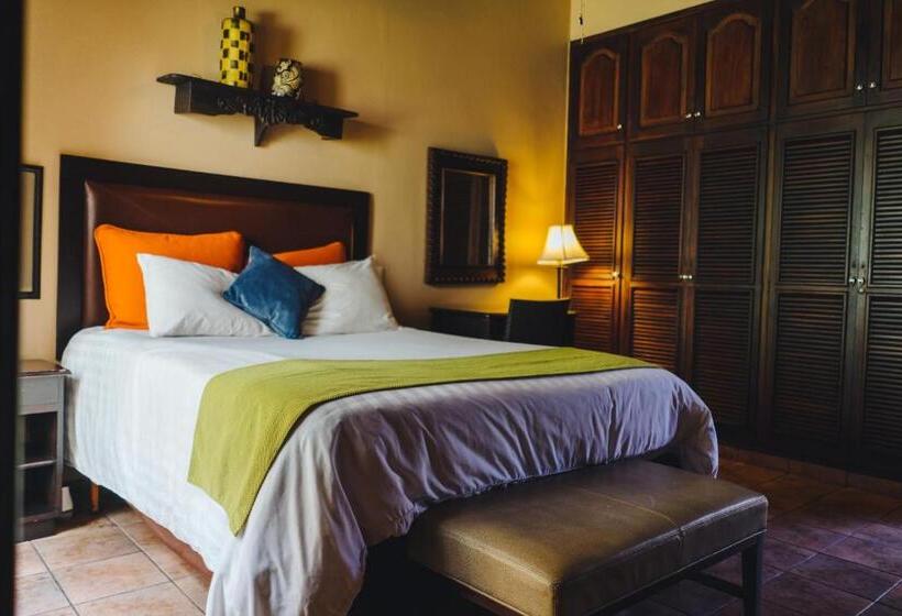 استودیو استاندارد با بالکن, Humuya Inn