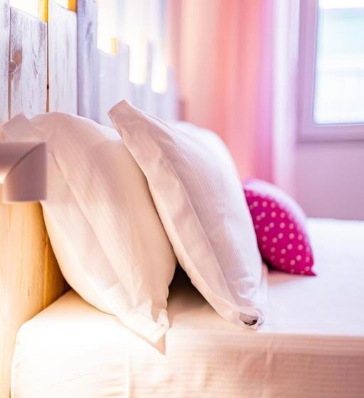 غرفة قياسية, Majorca