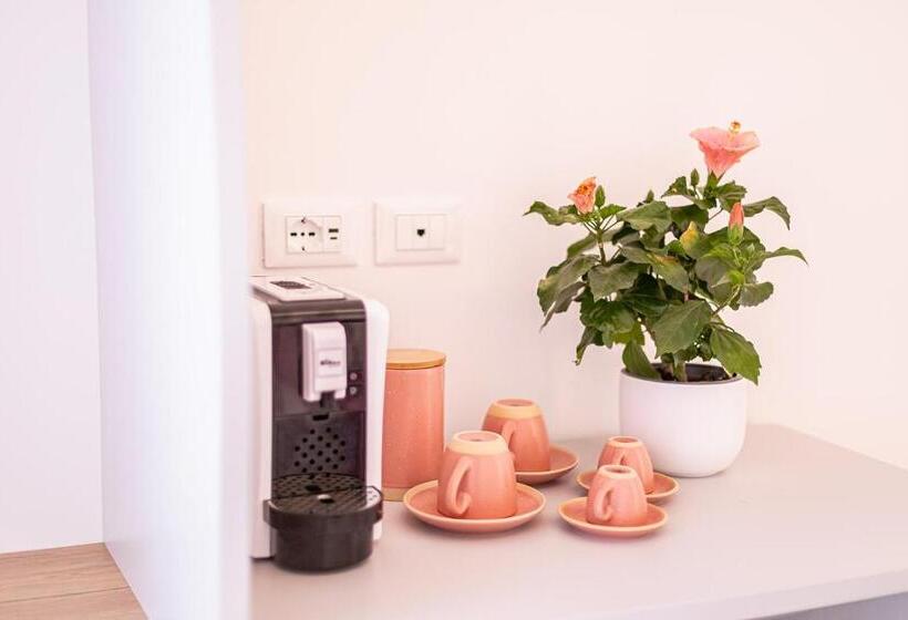 جناح جونيور, Majorca