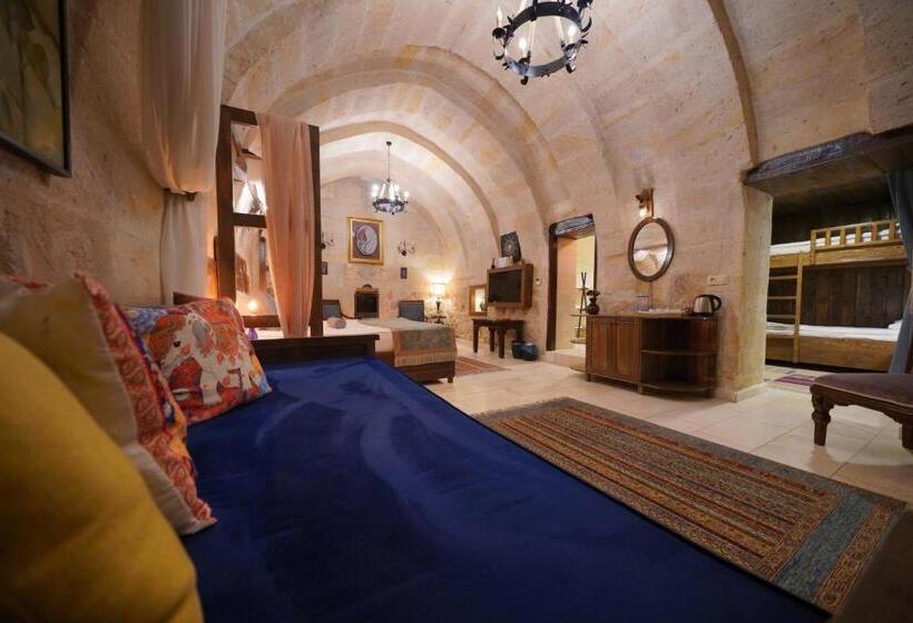 스위트 킹사이즈 침대, Mira Cappadocia
