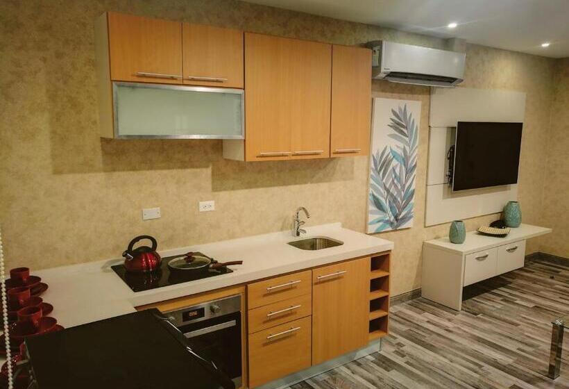 Президентский Люкс, Ojos Del Rio