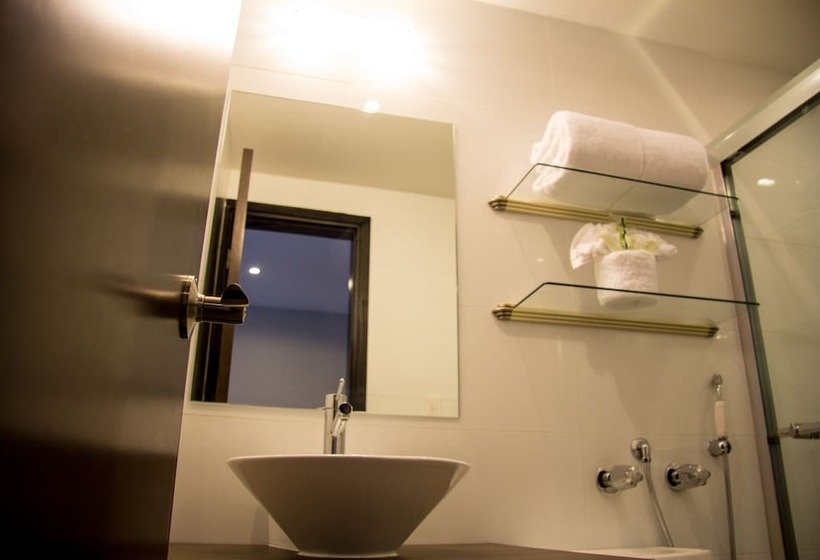 Номер Стандарт, Ojos Del Rio