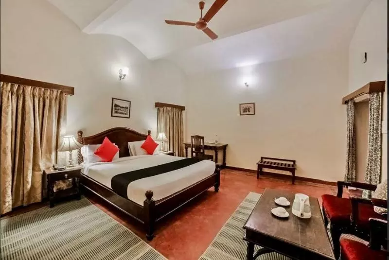 デラックスルーム, Roop Vilas Palace