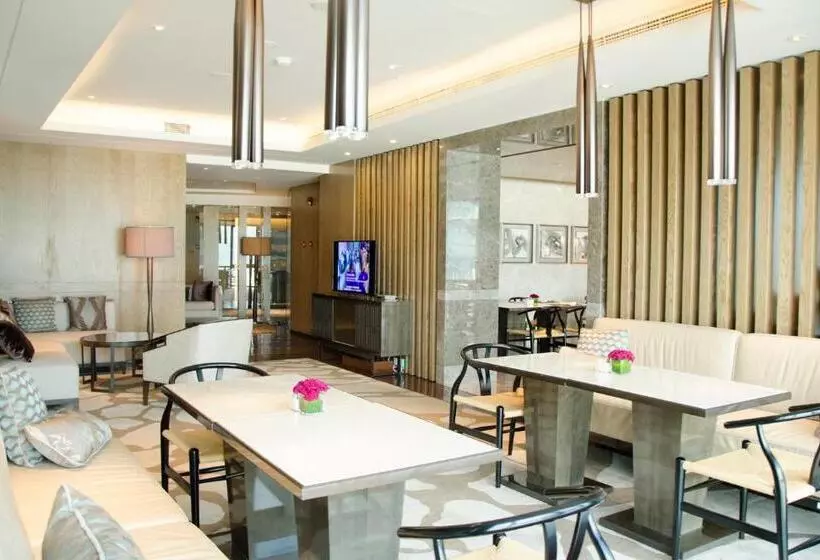 キングサイズベッドのクラブルーム, Sheraton Zhuhai