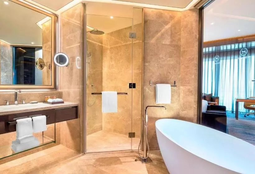 キングサイズベッドのデラックスルーム, Sheraton Zhuhai