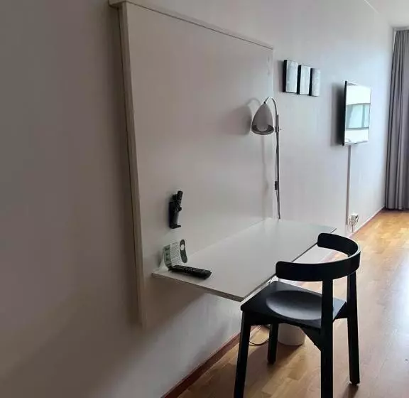 Perhehuone, City Central Hotel örebro By First Hotels