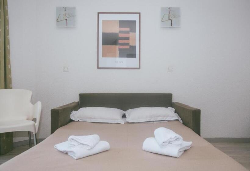 Студия Стандарт, Terres De France   Appart Hotel Le Splendid