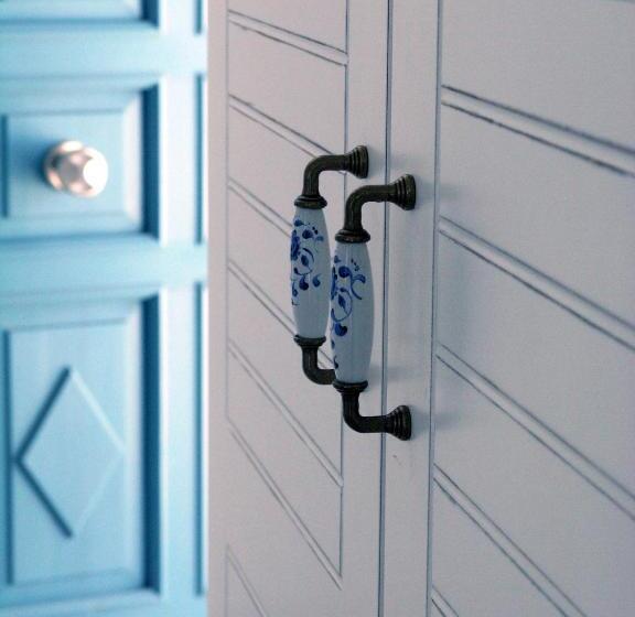 标准间, Via Farilya