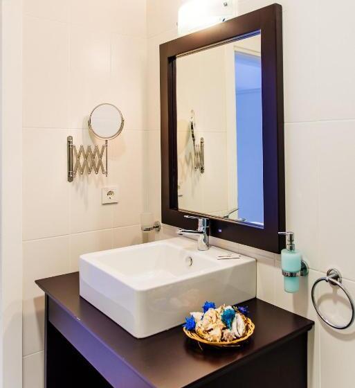 Номер Стандарт Трехместный, Via Farilya