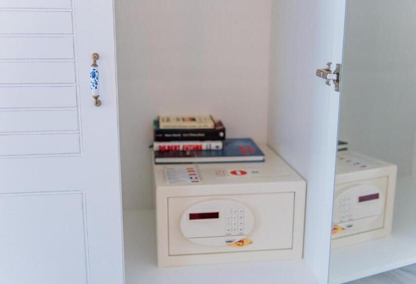 Номер Стандарт Трехместный, Via Farilya