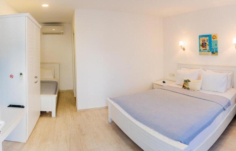 Номер Стандарт Трехместный, Via Farilya