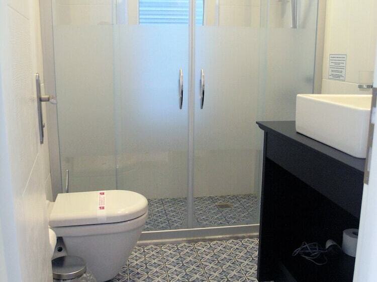 标准间, Via Farilya