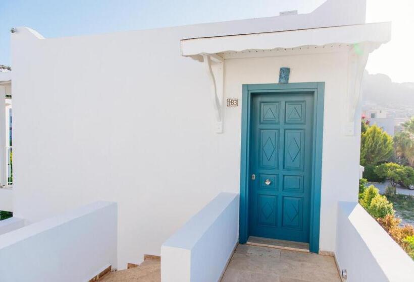 标准间, Via Farilya