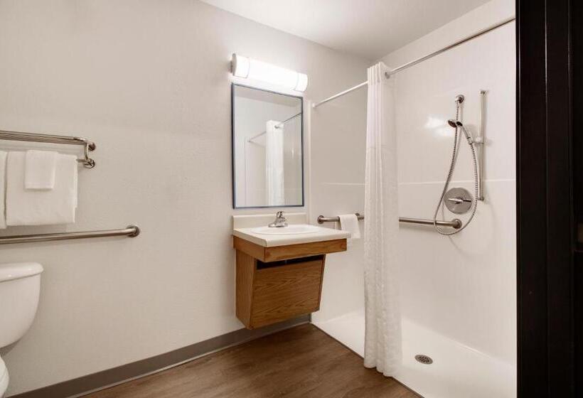 חדר סטנדרט מותאם לאדם עם מוגבלויות, Woodspring Suites Houston Baytown