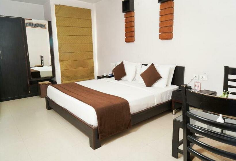 غرفة ديلوكس, Yash Regency