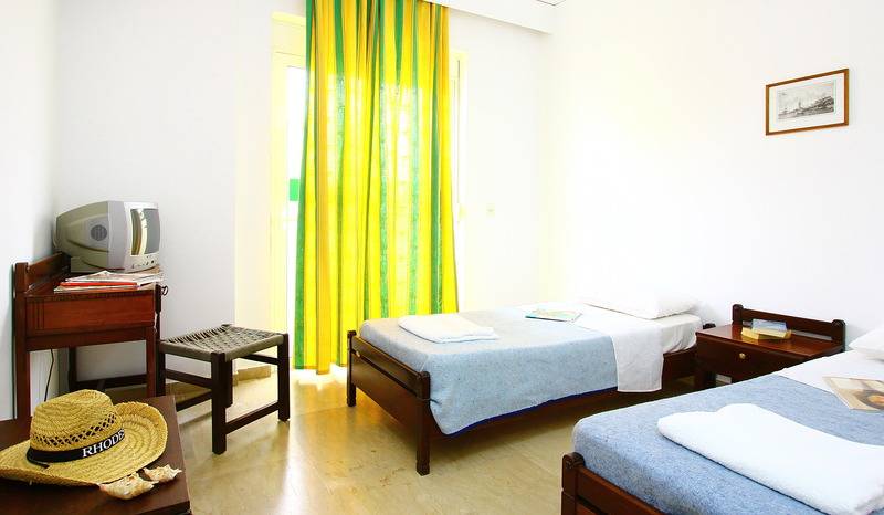 スタンダードスタジオ, Lefka Hotel & Apartments