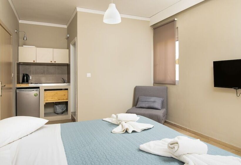 スタンダードスタジオ, Lefka Hotel & Apartments