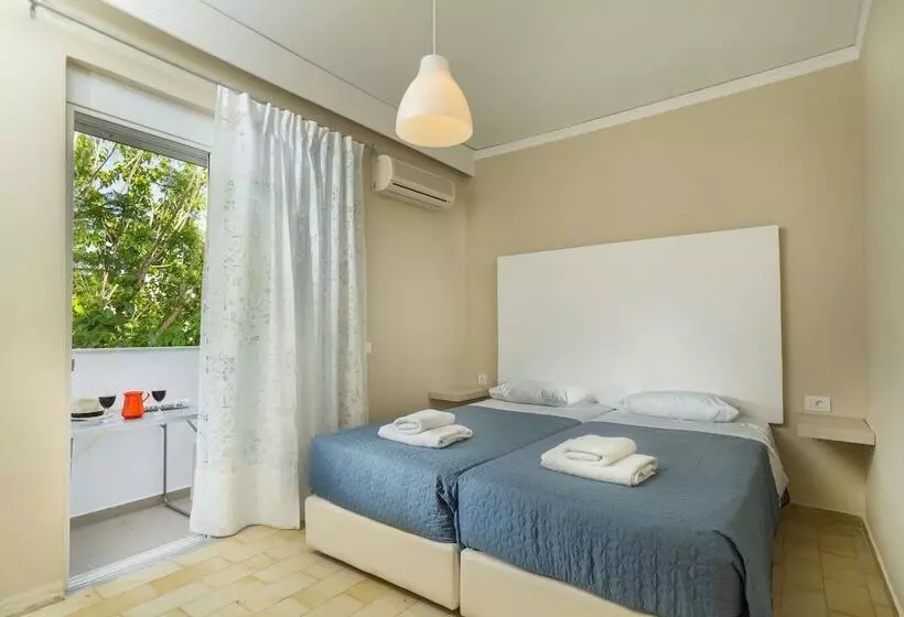 آپارتمان خانوادگی, Lefka Hotel & Apartments