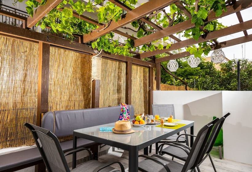 Апартаменты Deluxe 1 Спальня, Lefka Hotel & Apartments