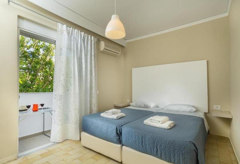Семейные Апартаменты, Lefka Hotel & Apartments