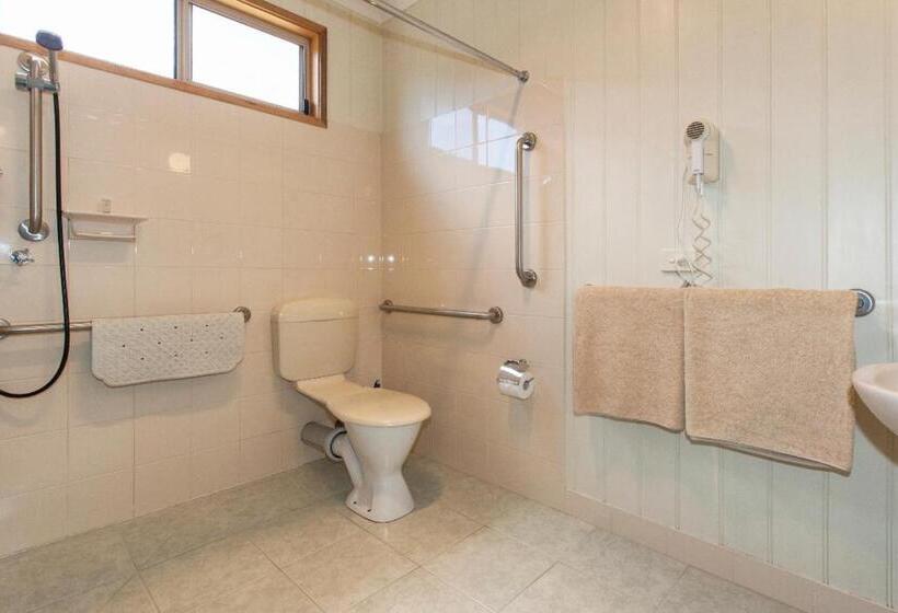 身障者適用キングサイズベッドルーム, Ararat Motor Inn