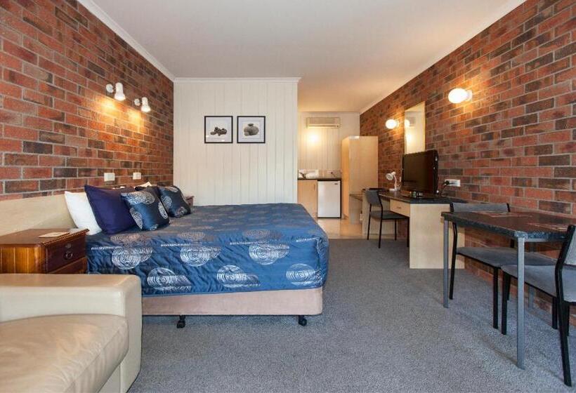 キングサイズベッドのスタンダードルーム, Ararat Motor Inn