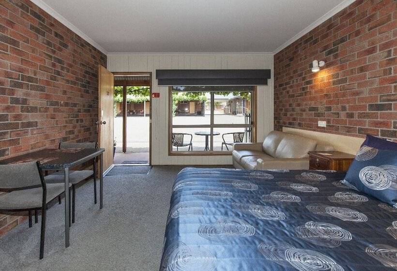 キングサイズベッドのスタンダードルーム, Ararat Motor Inn